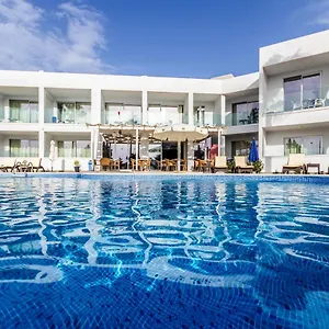 Bellini Hotel apartamentowy Ajia Napa